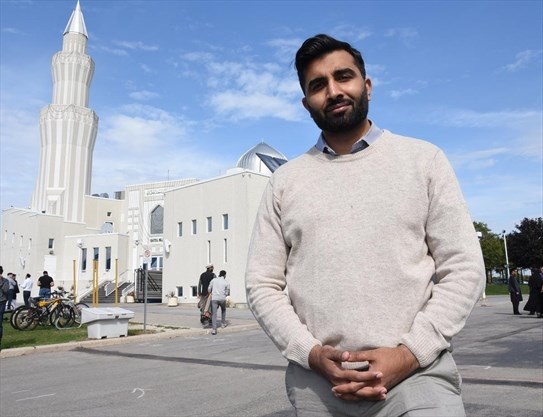 YORK REGION: Virtual prayers, drive-through gift giveaways — here’s how Muslims are celebrating Eid during the COVID-19 pandemic