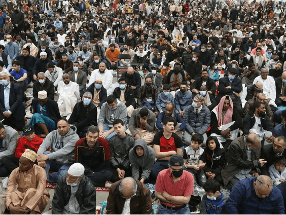 Thousands in Ottawa celebrate family, charity and religion during Eid
